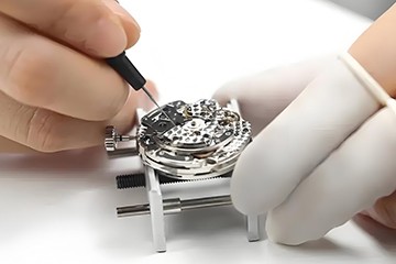 为什么天津百达翡丽表老停